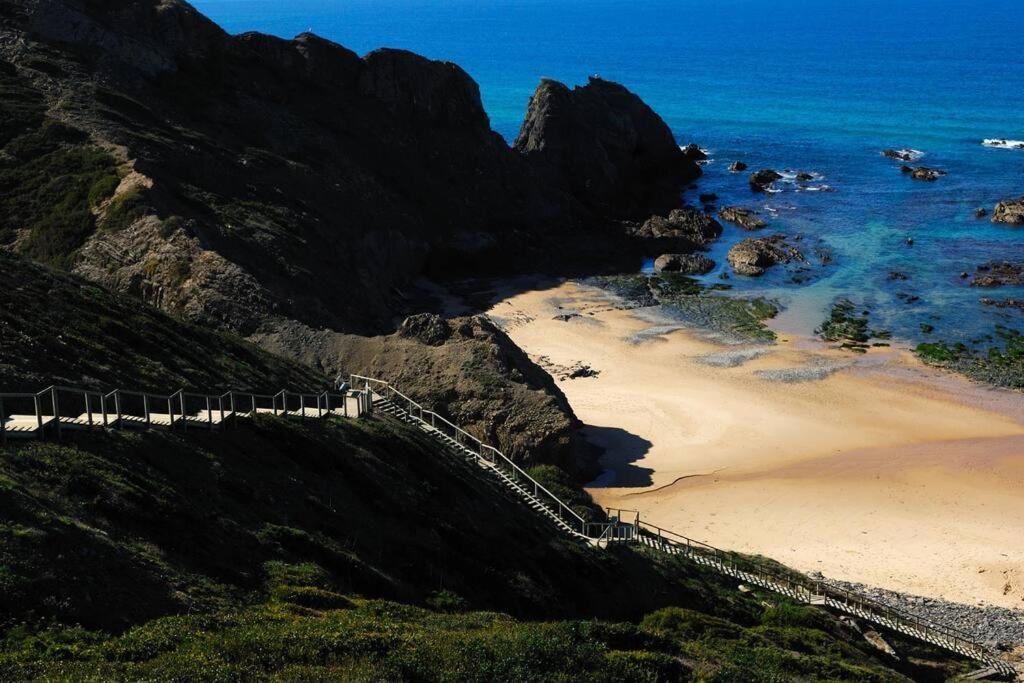 Vale Do Guizo: Casa Poente On The Contryside, Close By The Sea. Aljezur Exterior photo